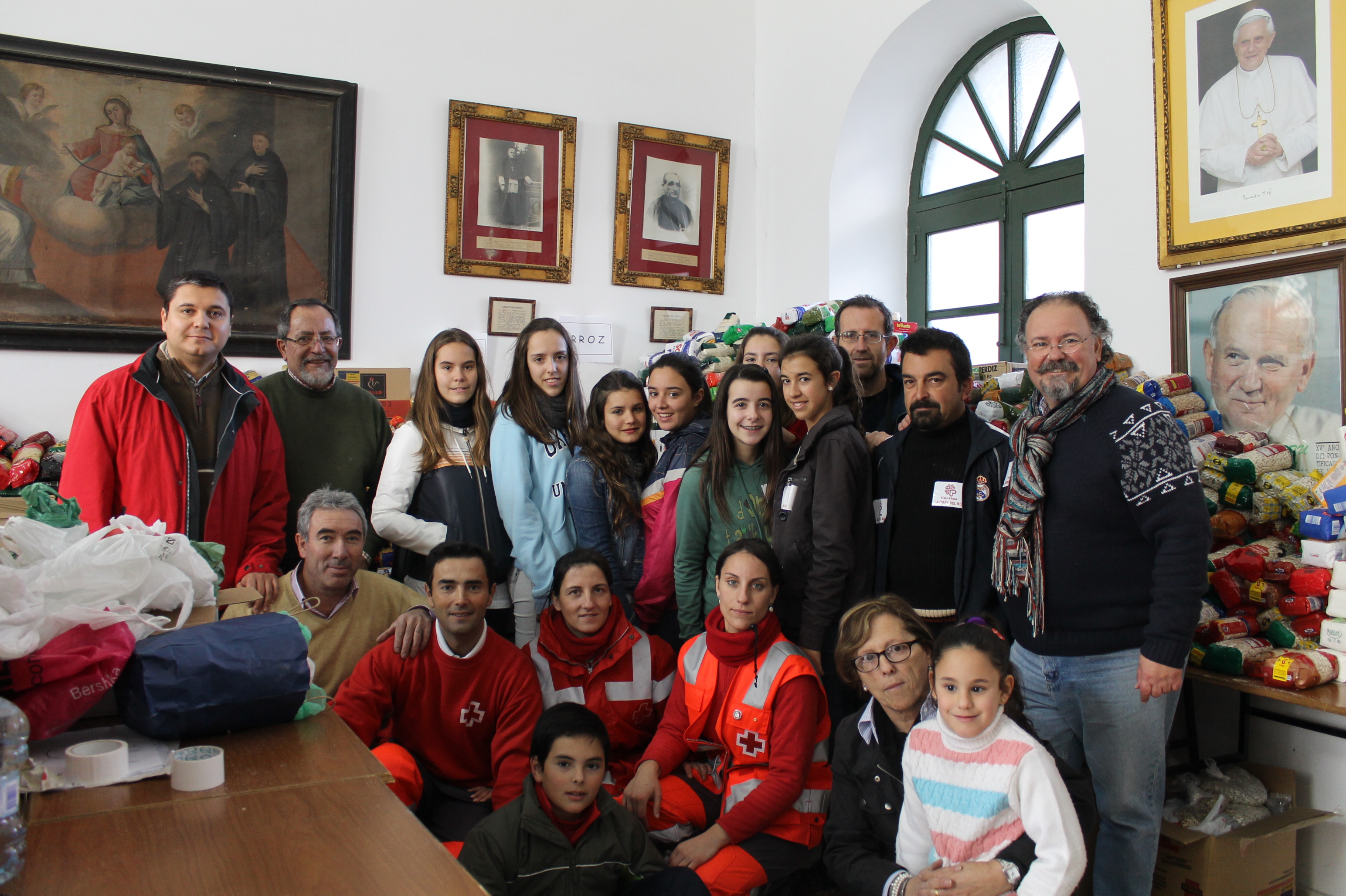 Los vecinos de Jerez aportan 1.800 kilos de alimentos para su reparto entre las familias necesitadas
